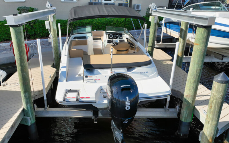 Boat Rental Cape Coral SeaRay SPX 190